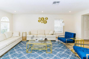4-Bed 3 5-Bath Getaway Newly Remodeled